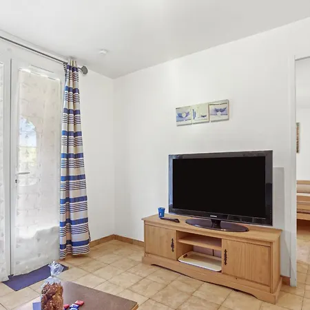 Pour 4 Les Pins Апартаменты Сен-Рафаэль