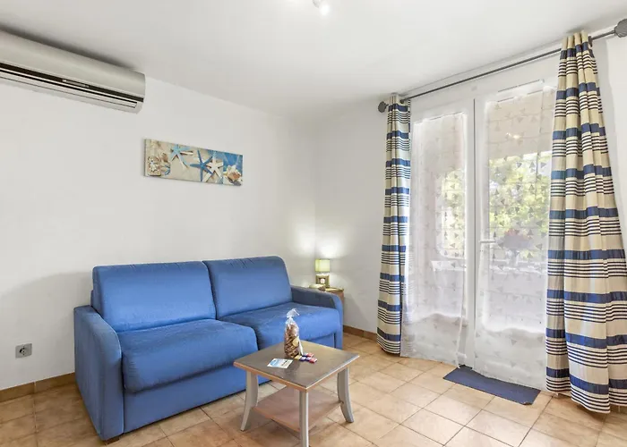Apartment Pour 4 Les Pins Saint-Raphael (Var)